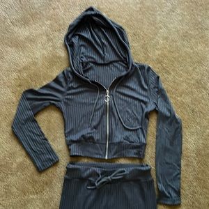 SHEIN Zippered  crop top with leggings